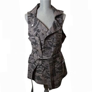 Gili Camo Vest